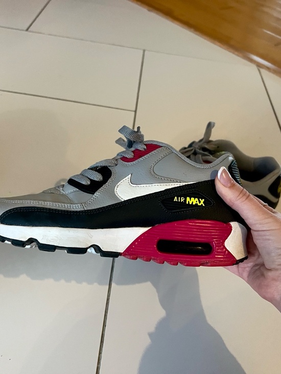 Nike Air Max Sneakers White Grey Pink | Size 5Y (Women’s 6.5–7) - Picture 2 of 5